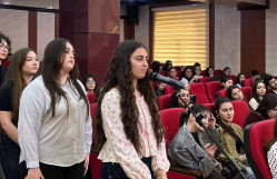 “Ustaddan öyrən”: BDU-da tanınmış yazıçı Seyran Səxavətlə görüş