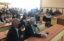 ”Sahibkarlığın aqrar sektorunda investisiya siyasəti və onun regional fərqləri” mövzüsunda  elmi  seminar