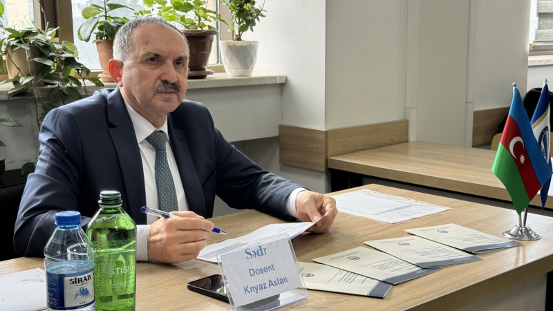 KONFRANSIN İLK BÖLMƏ İCLASI