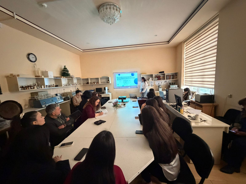 “Maddə quruluşu” kafedrasının elmi seminarı keçirilib