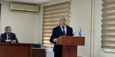 BDU-nun nəzdində "Gənc istedadlar" liseyində "Heydər Əliyev irsinin təbliği" mövzusunda tədbir