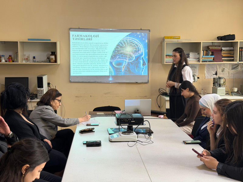 Elmi seminarda magistrantlar çıxış ediblər