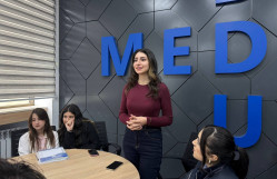 Azərbaycan İnternet Forumunun prezidenti BDU tələbələri ilə görüşüb