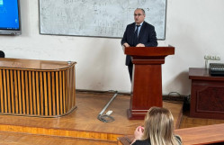 Prof. Hikmət Əlizadə ustad dərsi apardı