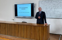 Prof. Hikmət Əlizadə ustad dərsi apardı