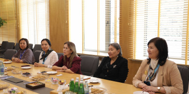 Atırau Neft və Qaz Universitetinin rektorunun rəhbərlik etdiyi nümayəndə heyəti BDU-da