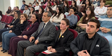 BDU-nun Hüquq fakültəsinin tələbələri tikinti işləri üzrə məhkəmə təcrübəsi ilə tanış olublar