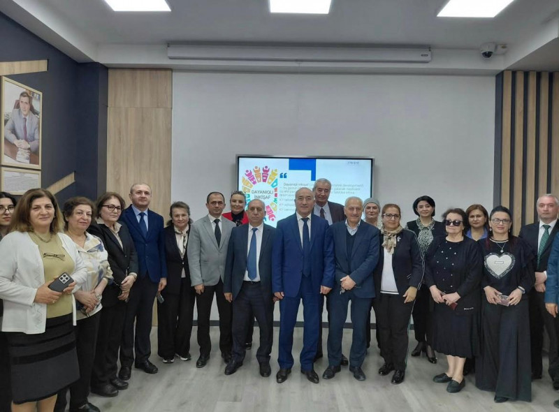 Bakı Dövlət Universitetinin (BDU) Elmi fəaliyyətin təşkili və innovasiyalar Mərkəzinin, Geologiya və Coğrafiya fakültələrinin birgə təşkilatçılığı ilə “Dayanıqlı inkişafı coğrafi problemləri” mövzusunda ustad dərsi keçirilib.