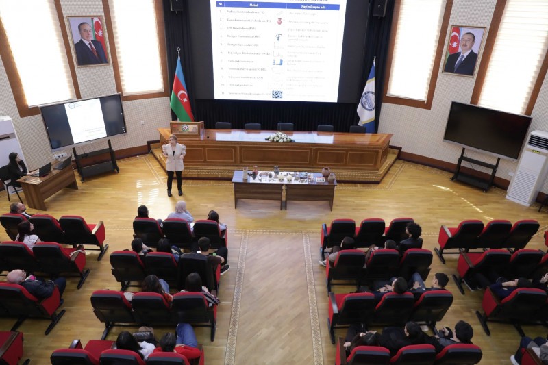 BDU-da arxeologiyada fiziki-kimyəvi analiz metodlarına dair elmi seminar