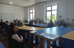 Optika və molekulyar fizika kafedrasının seminarı keçirilib