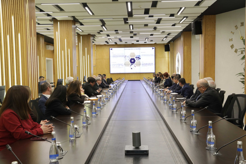 Milli Observatoriya ilə Bakı Dövlət Universiteti arasında əməkdaşlıq əlaqələri müzakirə olunub