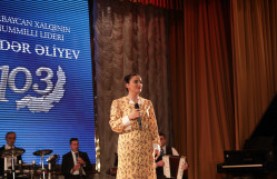 BDU-da Ümummilli Lider Heydər Əliyevin anadan olmasının 103-cü ildönümünə həsr olunmuş tədbir keçirilib