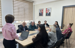 “Sosial medianın ictimai rəyin formalaşmasına təsiri” mövzusunda elmi seminar
