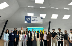 Bakı Dövlət Universitetinin (BDU) Şərqşünaslıq fakültəsində Ümummilli Lider Heydər Əliyevin anadan olmasının 103-cü ildönümünə həsr olunmuş gənc tədqiqatçı və magistrantların “Şərq filologiyası məsələləri” mövzusunda Respublika elmi konfrans