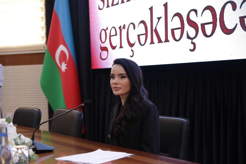“Məzunun izində”