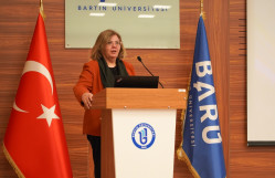 BEYNƏLXALQ TƏLƏBƏ SİMPOZİUMU KEÇİRİLİB