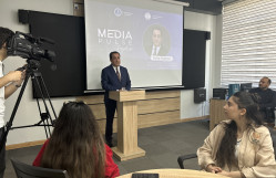 “MediaPulse” təcrübə proqramının qonağı tanınmış aparıcı Rafiq Həşimov olub