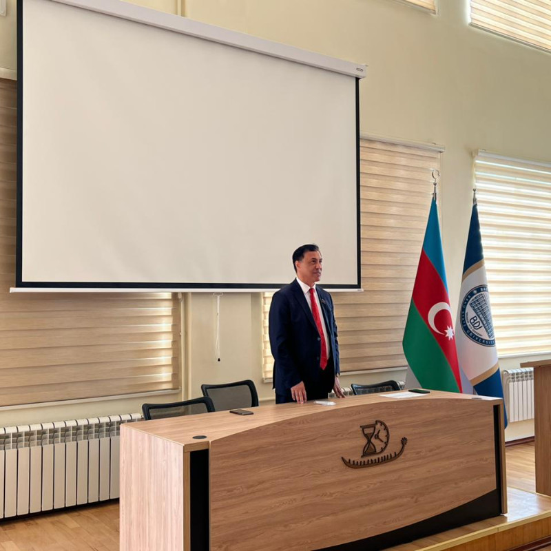 Tarix fakültəsində “Azərbaycan Respublikasının enerji təhlükəsizliyi siyasəti: ənənəvi enerjidən “yaşıl enerjiyə keçid”  mövzusunda elmi seminar keçirildi