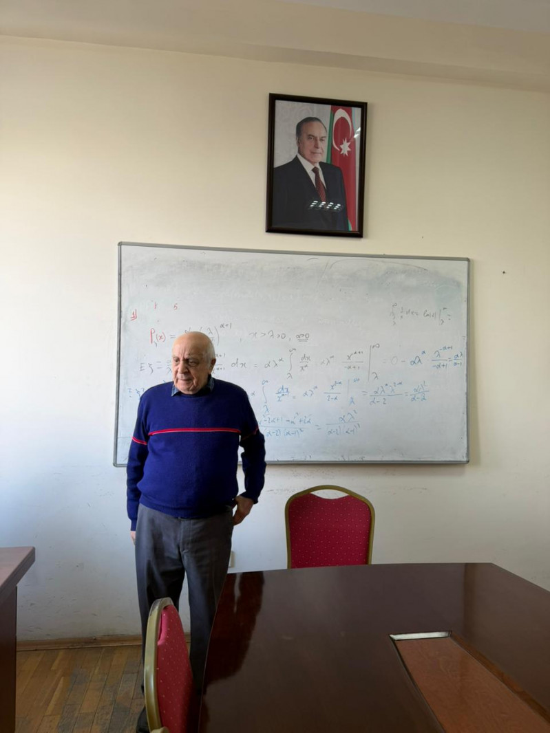 Yubileyinizi təbrik edirik!