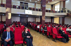 “İxtisaslaşmış Akademik Tədris Proqramı” çərçivəsində Tətbiqi Riyaziyyat və Kibernetika fakültəsinin tələbələri ilə görüş təşkil olunmuşdur.