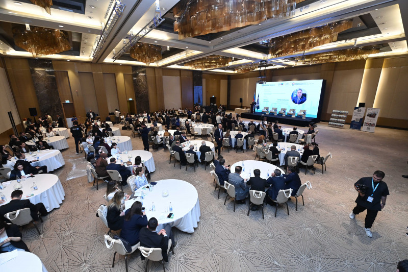 BDU və Dövlət Şəhərsalma və Arxitektura Komitəsinin təşkilatçılığı ilə “Bakı Şəhərsalma Həftəsi 2026” çərçivəsində beynəlxalq konfrans keçirilir