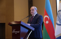 BDU və Dövlət Şəhərsalma və Arxitektura Komitəsinin təşkilatçılığı ilə “Bakı Şəhərsalma Həftəsi 2026” çərçivəsində beynəlxalq konfrans keçirilir