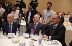 BDU və Dövlət Şəhərsalma və Arxitektura Komitəsinin təşkilatçılığı ilə “Bakı Şəhərsalma Həftəsi 2026” çərçivəsində beynəlxalq konfrans keçirilir