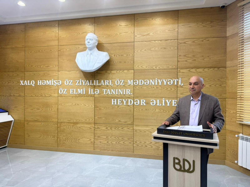 Bakı Dövlət Universitetində Ümummilli Lider Heydər Əliyevin anadan olmasının 103 illiyinə həsr olunmuş tədbir keçirilib