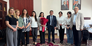 Kimya fakültəsinin tyutoru Kərimova Ellada xanımın kimya üzrə fəlsəfə doktoru elmi dərəcəsini almaq üçün dissertasiya işinin müdafiəsi keçirildi