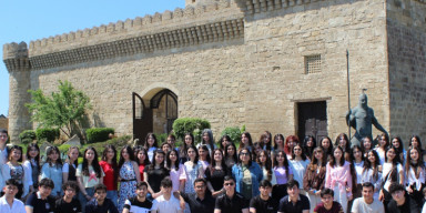 Ümummilli Lider Heydər Əliyevin anadan olmasının 103-cü ildönümü və “Şəhərsalma və Memarlıq ili”nə həsr olunmuş “Qala” Dövlət Tarix-etnoqrafiya Qoruğuna ekskursiya