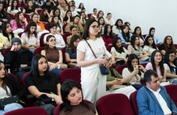 BDU-da “Karyera inkişafında ünsiyyətin rolu” mövzusunda panel görüş