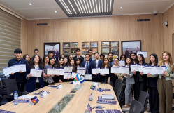 BDU-da Dünya İqtisadi Forumunun simulyasiya konfransı keçirilib