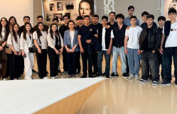 BDU tələbələri Heydər Əliyev Mərkəzində ekskursiyada