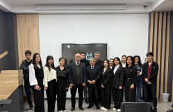 Bakı Dövlət Universitetinin Coğrafiya fakültəsinin Tələbə Gənclər Təşkilatının təşkilatçılığı ilə Xocalı faciəsinin anım gününə həsr olunmuş tədbir keçirilib.