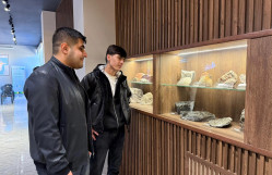 Bakı Dövlət Universitetinin (BDU) Coğrafiya fakültəsi Tələbə Gənclər Təşkilatının (TGT) təşkilatçılığı ilə universitet ərazisində fəaliyyət göstərən Faydalı Qazıntılar Muzeyinə maarifləndirici ekskursiya keçirilib