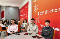 Bakı Dövlət Universitetində (BDU) “BDU könüllüləri” təşkilatının təşəbbüsü ilə “Urban Talks” layihəsi çərçivəsində “Davamlı şəhər turizmi modelləri və Azərbaycanın kiçik tarixi şəhərlərinə inteqrasiyası” mövzusunda görüş keçirilib