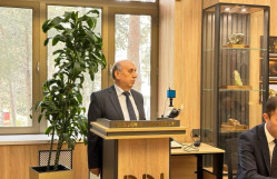 Bakı Dövlət Universitetinin (BDU) “BDU könüllüləri” təşkilatının təşəbbüsü ilə Ekologiya və torpaqşünaslıq, Geologiya və Coğrafiya fakültələrinin birgə təşkilatçılığı ilə “22 Aprel - Beynəlxalq Yer Günü”nə həsr olunmuş maarifləndirici tədbir keçirilib.