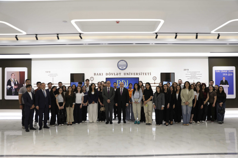 BDU-da “Diplomatiya saatı” layihəsinin ilk qonağı Azərbaycanın Keniyakı səfiri Sultan Hacıyev olub