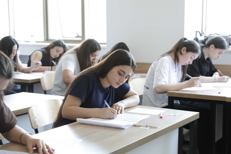 BDU-da yaz imtahan sessiyası başlayıb