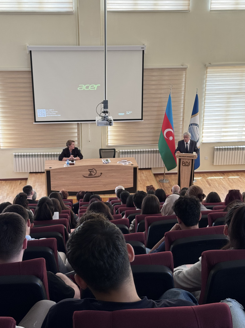 BDU-da Müstəqillik Gününə həsr olunmuş III Respublika elmi konfransı keçirilib