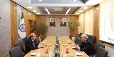 Türkiyənin “Mərmərə Qrupu” Strateji və Sosial Araşdırmalar Fondunun rəhbəri Akkan Suver BDU-da