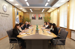 Çinin Xi’an Shiyou Universitetinin vitse-prezidenti Zhang Rongjunun rəhbərlik etdiyi nümayəndə heyəti BDU-da olub