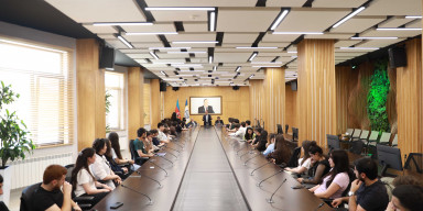 Milli Məclisin komitə sədri Tahir Rzayev BDU-da “Heydər Əliyev mühazirələri”nin qonağı olub