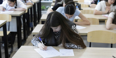 BDU-da yaz imtahan sessiyası uğurla davam edir