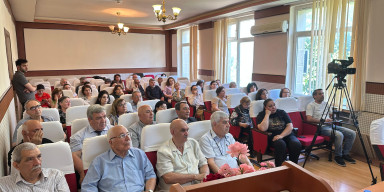 Dissertasiya işinin ilkin müzakirəsi keçirilib