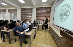 Tələbələrin istehsalat təcrübəsinin yekunlarına dair dinlənmə keçirilib