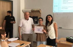 Çin, Yaponiya və Koreyaşünaslıq ixtisası üzrə IV kurs tələbələrinin yekun referat işlərinin müdafiəsi keçirilib