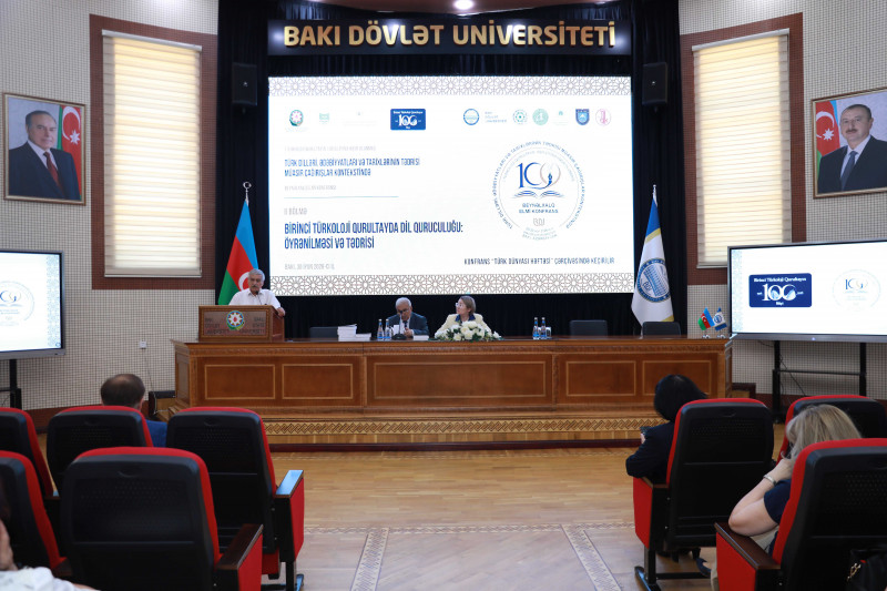 Birinci Türkoloji Qurultayın 100 illik yubileyinə həsr olunmuş Beynəlxalq elmi konfrans bölmə iclasları ilə davam edib