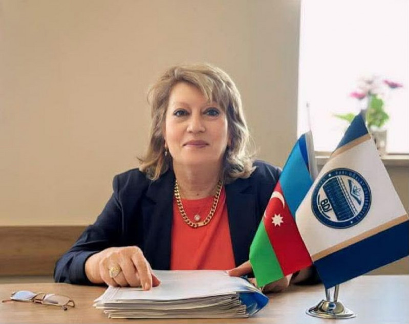 PEDAQOGİKA KAFEDRASININ DOSENTİ SÜNİ İNTELLEKT SAVADLILIĞI PROQRAMINDA İŞTİRAK EDİB