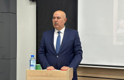 FAZİL VAHİDOVUN 85 İLLİK YUBİLEYİNƏ HƏSR EDİLMİŞ KİTABIN TƏQDİMATI KEÇİRİLİB